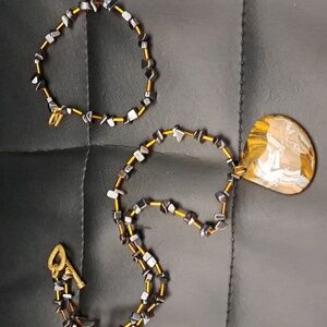 Gorgeous Necklace Set